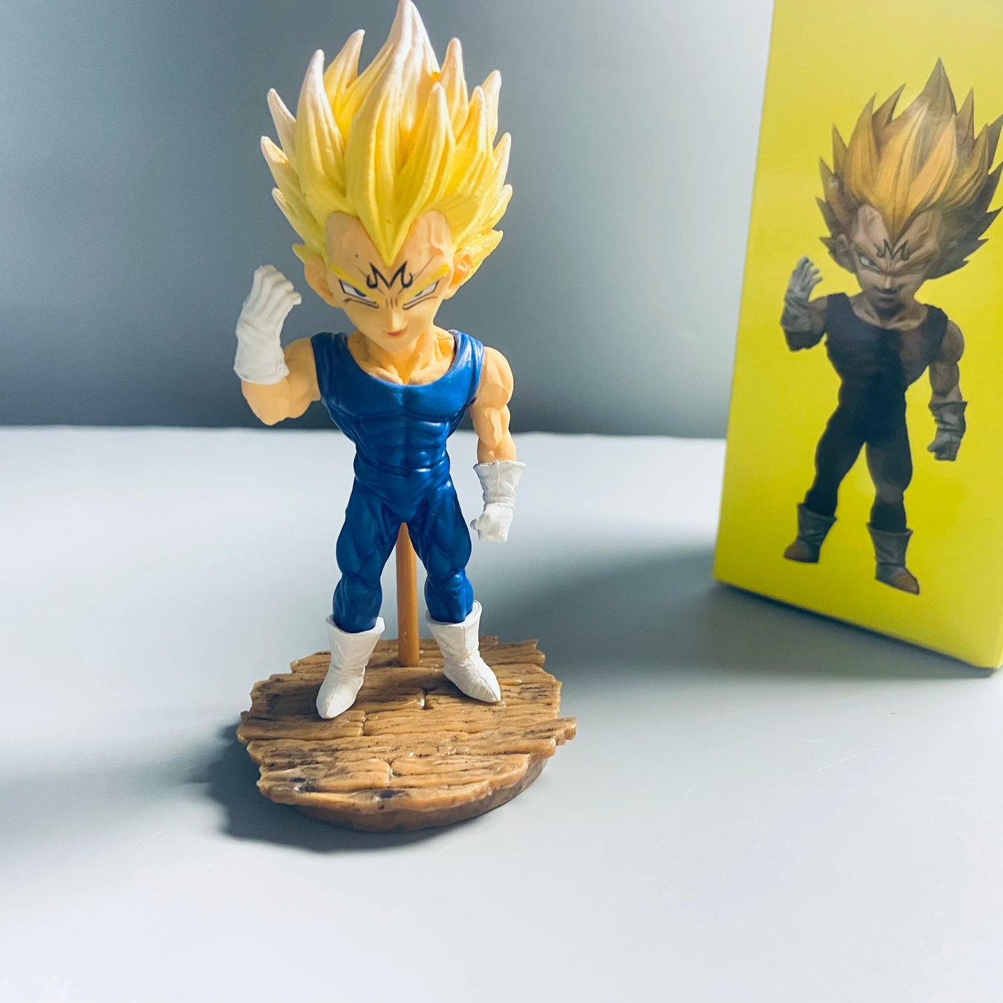 9cm Dragon Ball Z Super Saiyan Prince Vegeta Figure Standing Posture PVC Model