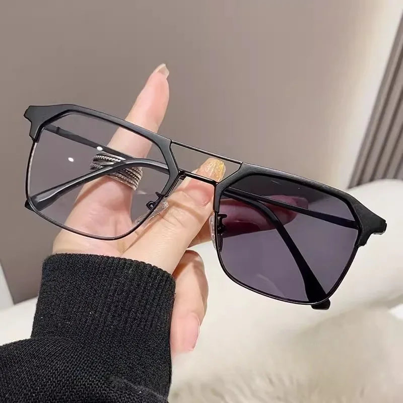 Photochromic Anti Radiation Eyeglasses for Women Transition Metal Frame Shades UV400 Eyewear