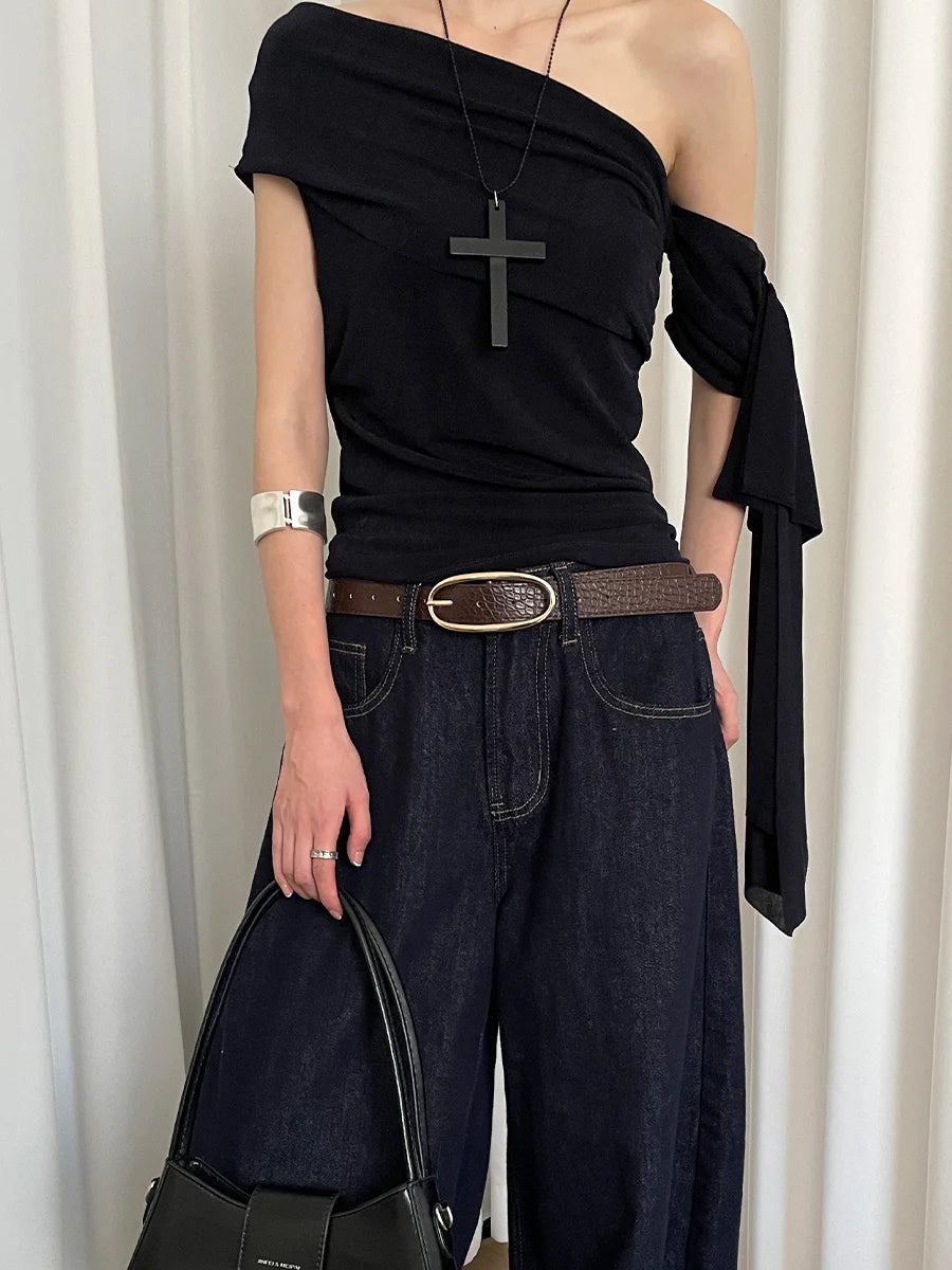 Fashionable retro belt for women, 2025 new design sense, minority red belt with jeans belt