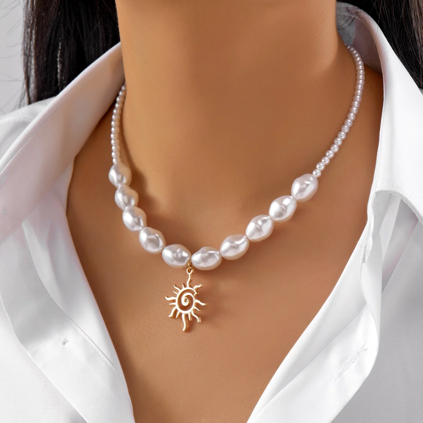 Elegant Baroque Imitation Pearl Choker Necklace for Women Retro Gold Color CCB Beads Clavicle Chain Necklace Party Daily Jewelry