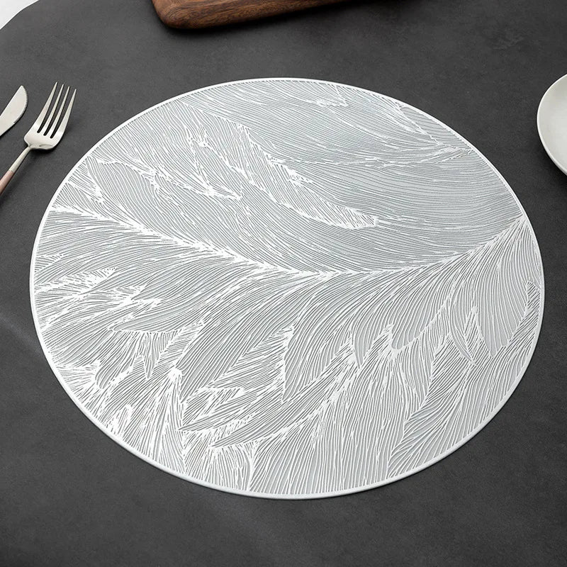 4pcs Round PVC Heat-Resistant High Quality Placemats, Elegant Golden Leaf Design, Leakproof Table Protectors for Dining, Kitchen