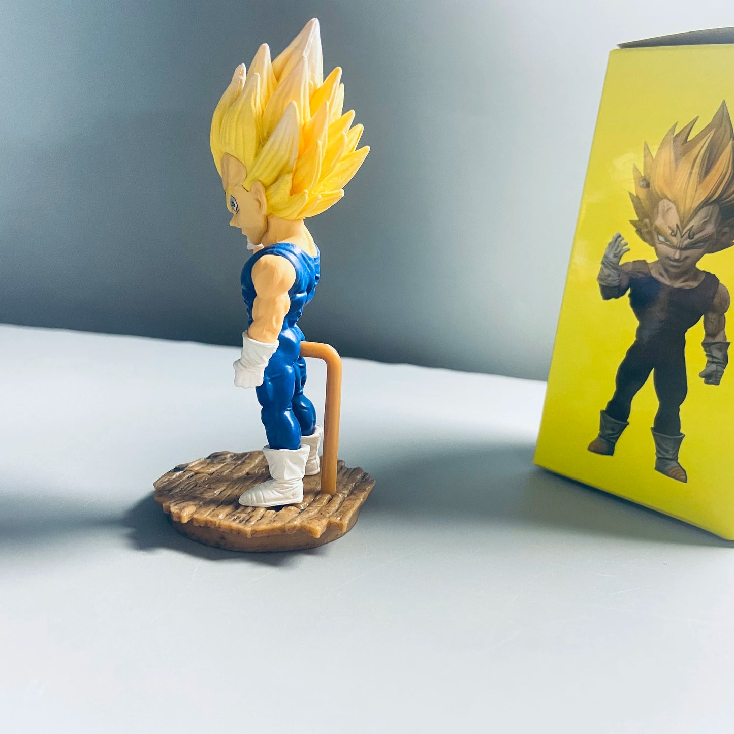 9cm Dragon Ball Z Super Saiyan Prince Vegeta Figure Standing Posture PVC Model