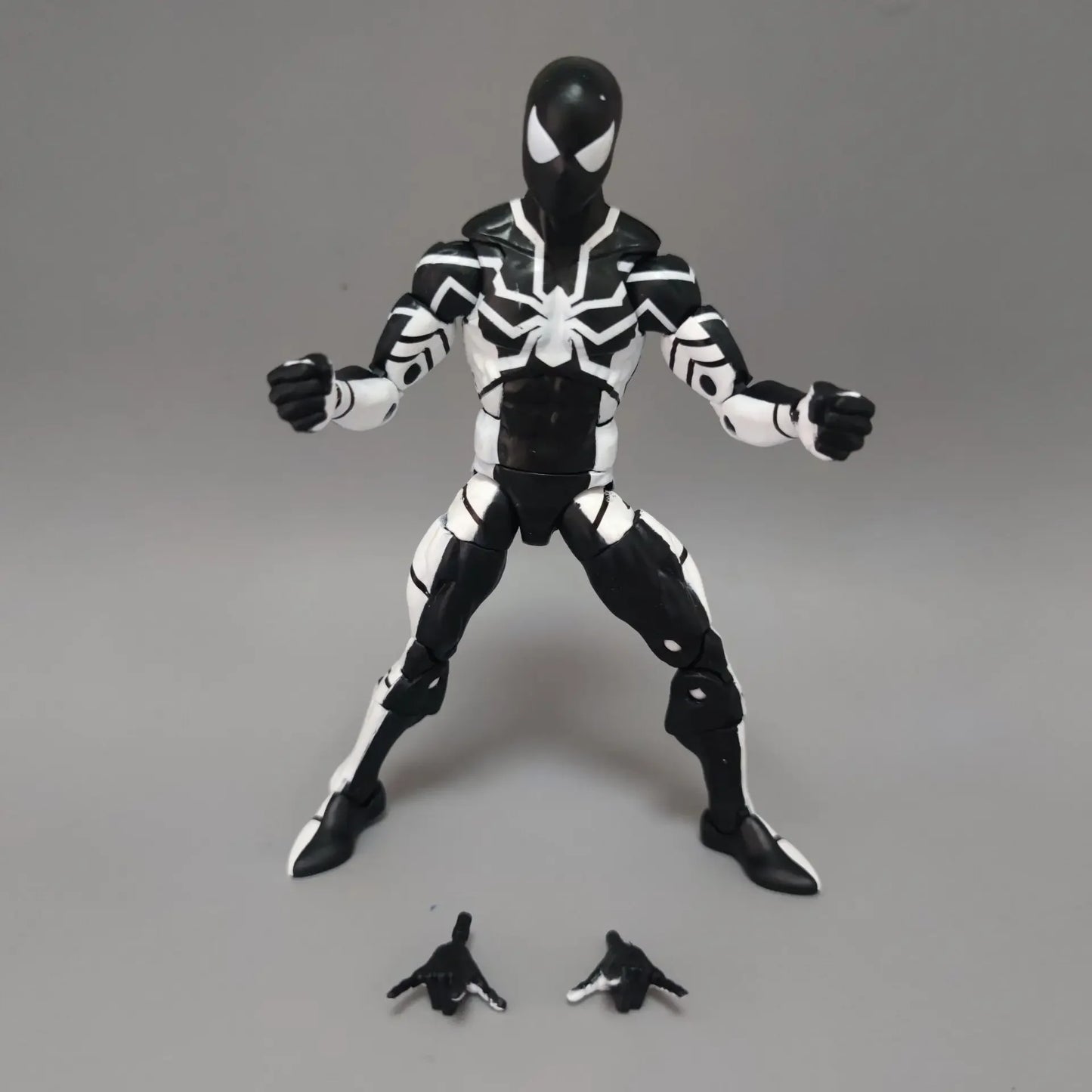Marvel Legends Future Foundation Spiderman 6" Action Figure