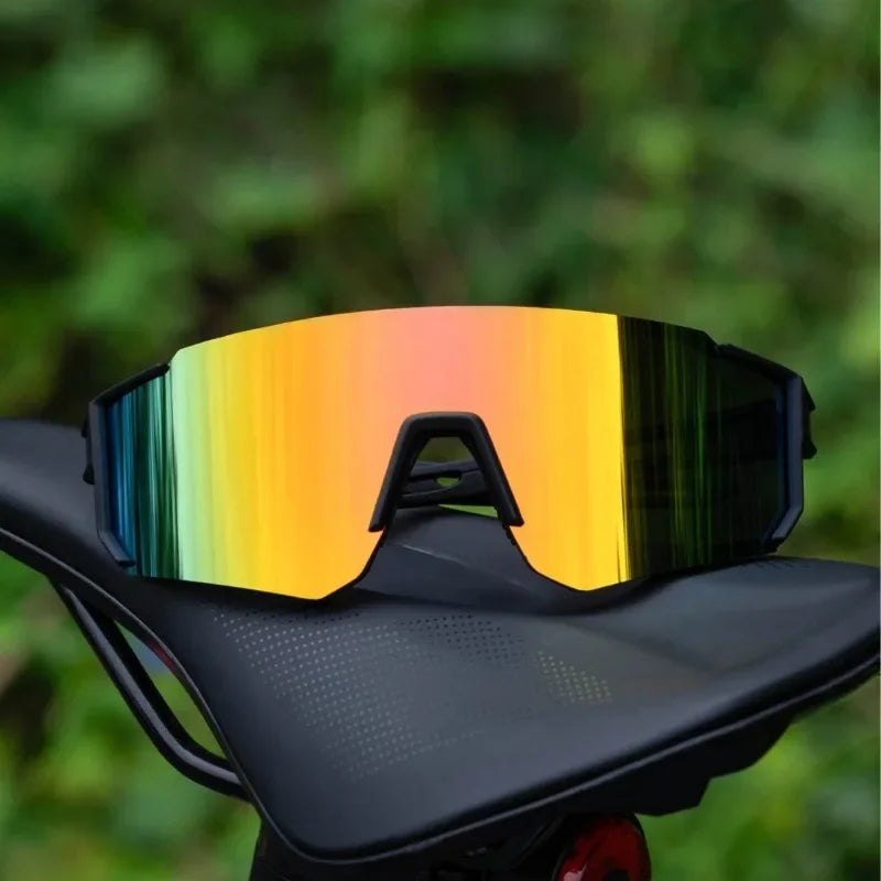 New Large Frame Sunshade Fashionable Glasses with Integrated Sunglasses for Men and Women Suitable for Travel