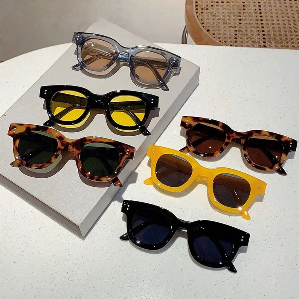 JNPCXI Retro Round Women Sunglasses Fashion Yellow Rivets Decoration Men Punk Shades UV400 Sun Glasses