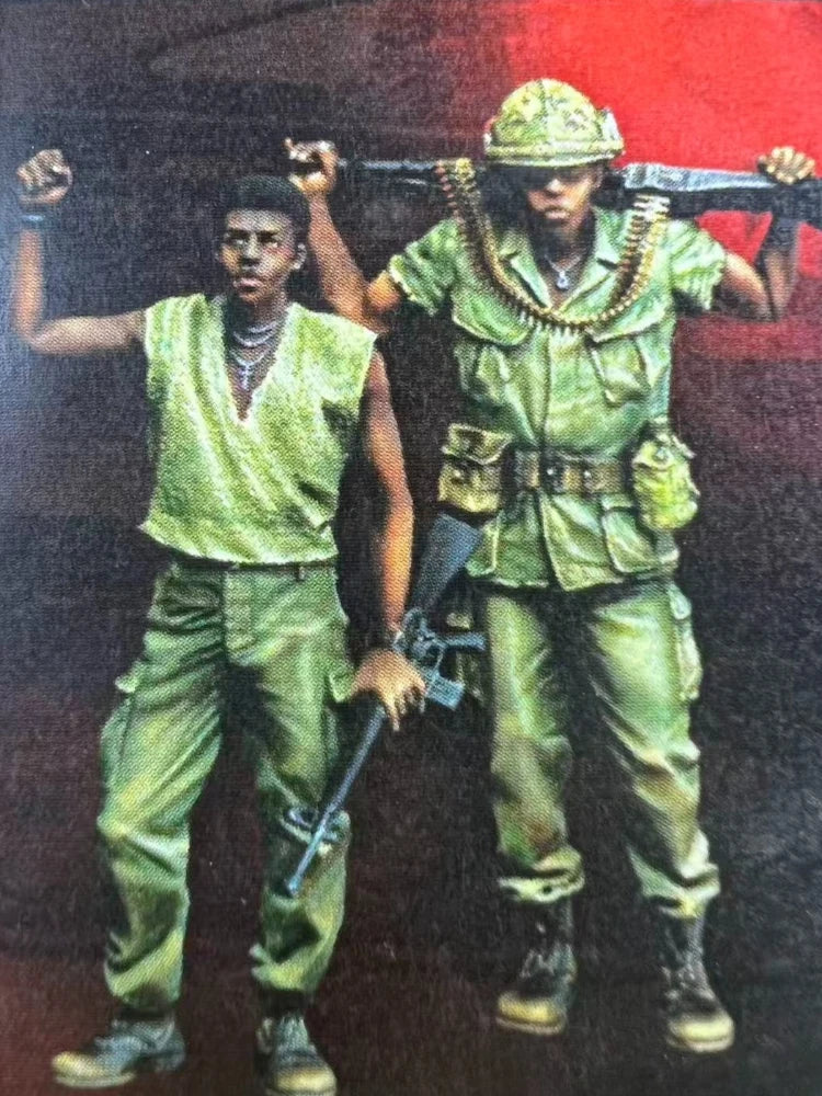 1: 35 Resin Model Vietnam War Jungle Soldier Scene Model Toy Unpainted 2 People