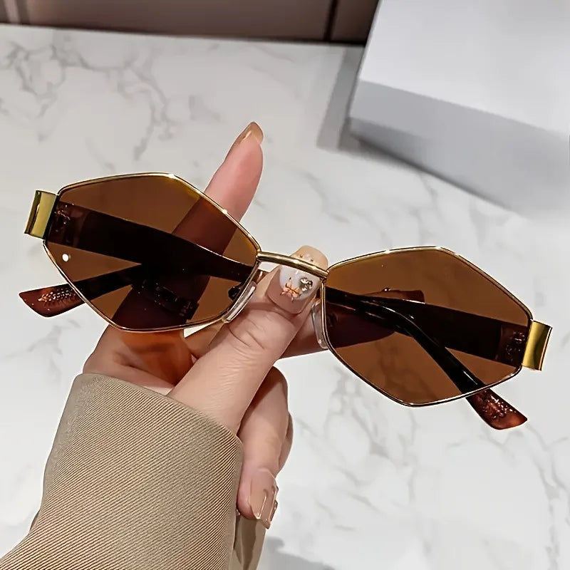 2PCS Ladies' Retro Hexagonal Gold Frame Fashionable Glasses Trendy Glasses Lightweight for Daily Wear Suitable for Parties