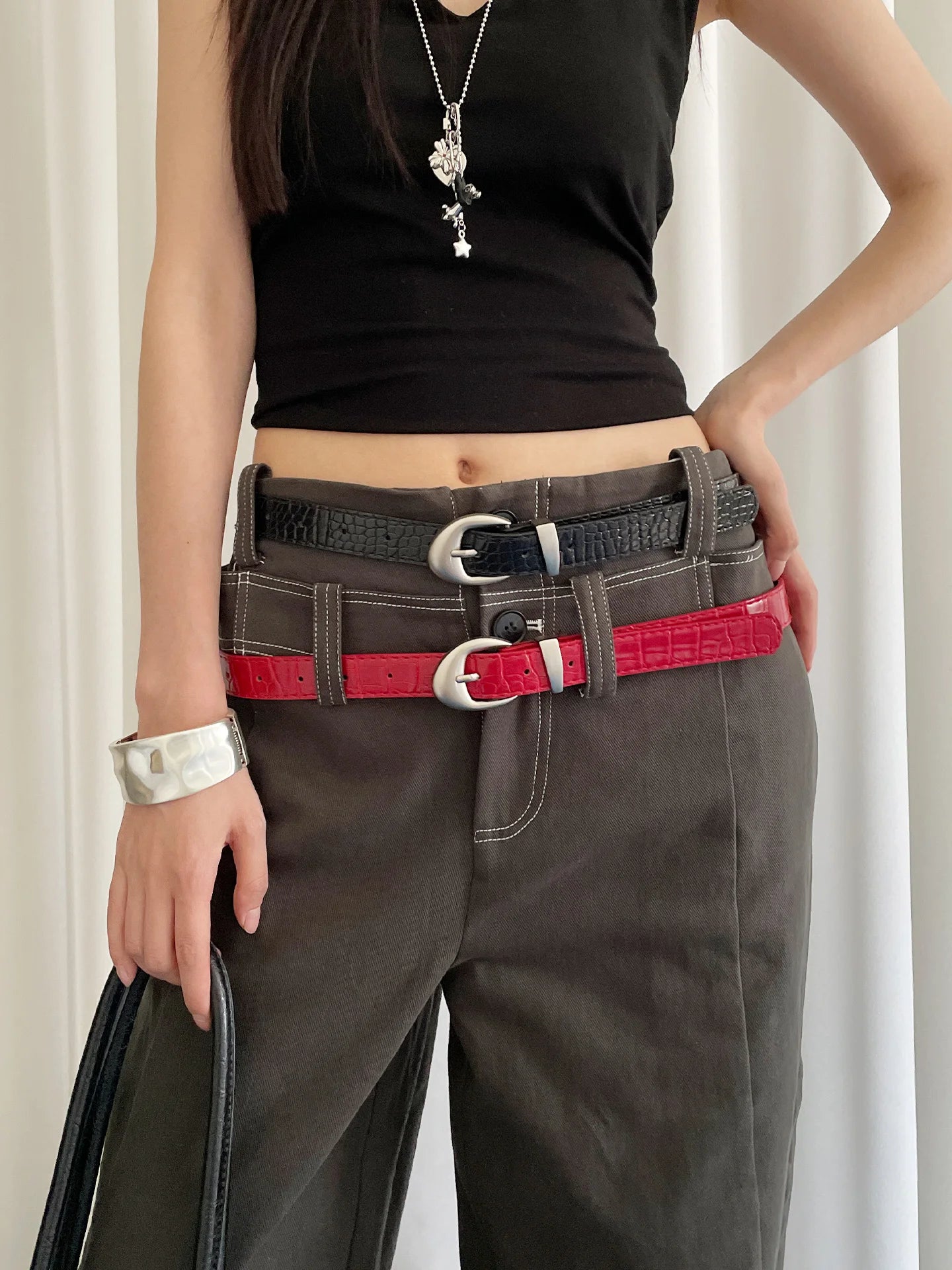 High-End Crocodile Pattern Red Thin Belt For Women 2025 New Niche Fashion Belt For Skirts And Jeans