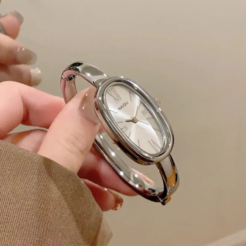 Top Brand Women Oval Roman Dial Quartz Watch Simple Gold Watch Ladies Bracelet Wristwatches Clock Dress Montre Femme Wholesale