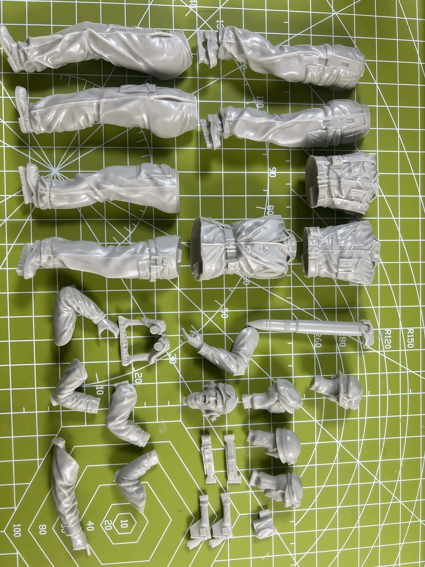 High Quality 1/16 Resin Model Character Kit GK, Tank Member Commander, Unpainted Assembly Kit