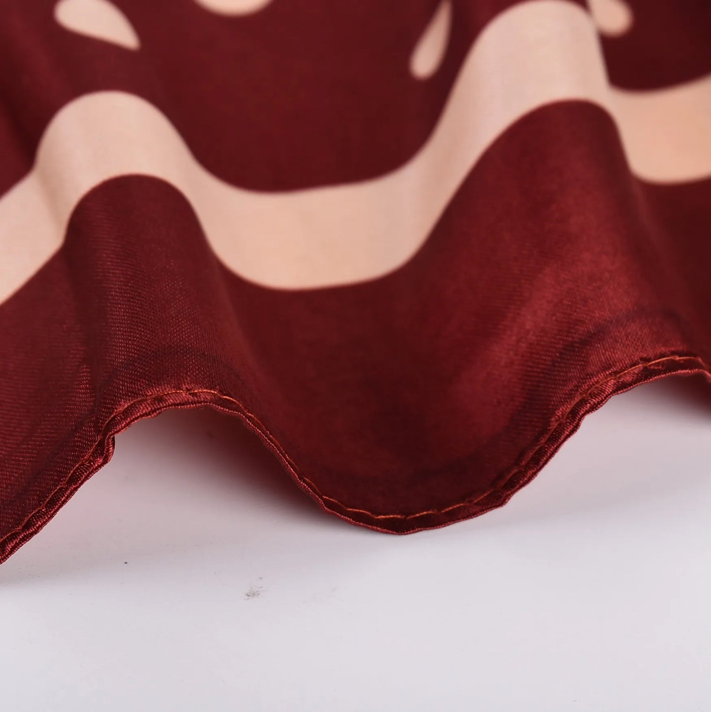 Summer new fashionable temperament wavelet dot 90CM large square scarf printed with fashionable square silk