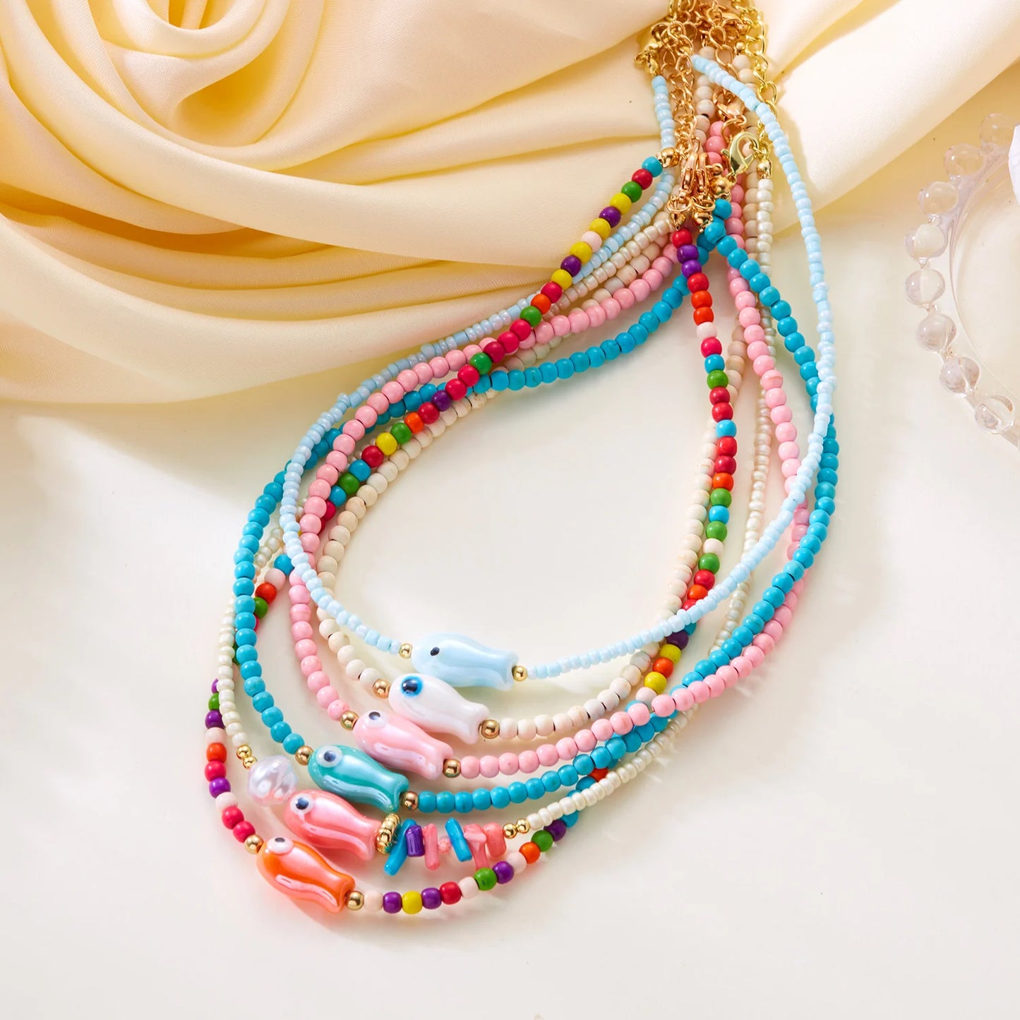 Boho Colorful Acrylic Beaded Choker Necklace for Women Girls Y2K Sweet Cute Ceramic Fish Pendant Necklace Summer Beach Jewelry