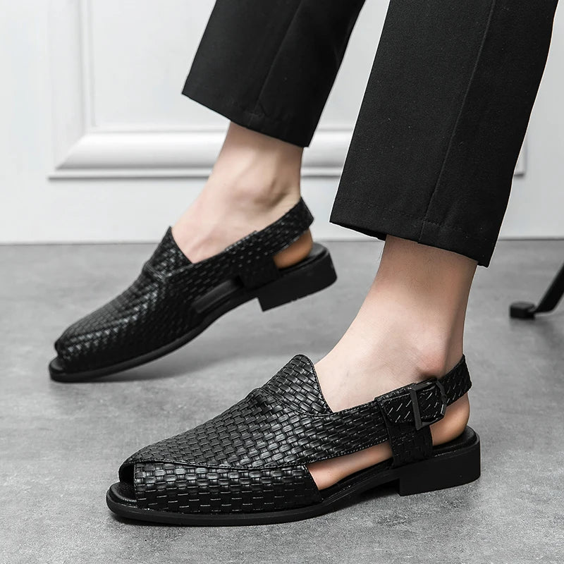 Summer High Quality Brogue Shoes Sandals Men British Style Casual Leather Sandals For Men Yuppie Business Shoe Male