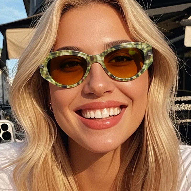 JNPCXI Retro Cat Eye Women Sunglasses Fashion Green Candy Color Shades UV400 Men Trending Rivets Punk Sun Glasses
