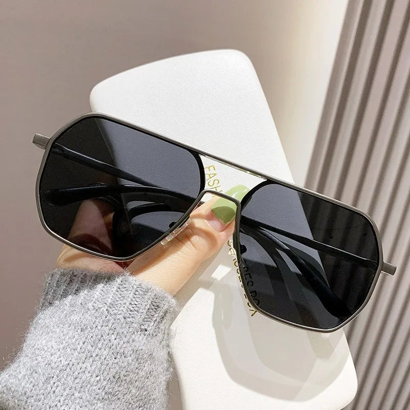 Color-changing Shades For Men UV-resistant Men's Photochromic Polarized Sunglasses Day And Night Outdoor  Glasses Aviator Style