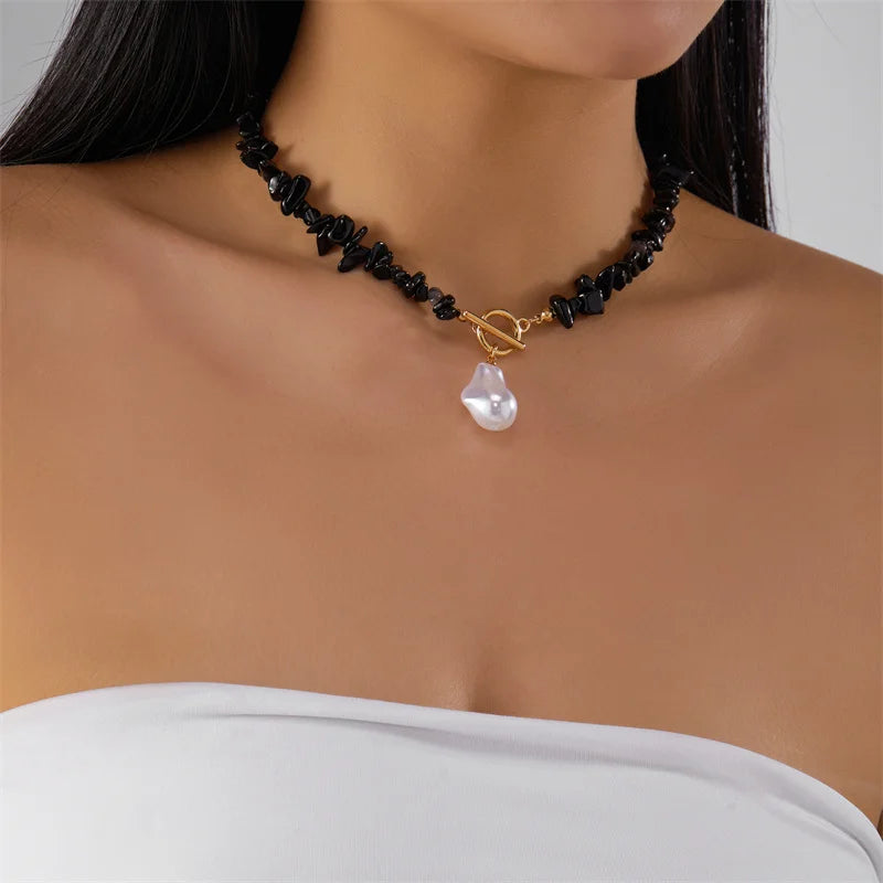 Elegant Baroque Imitation Pearl Pendant Beaded Choker Necklace Irregular Crystal Natural Stone Chain Women Fashion Jewelry Gift