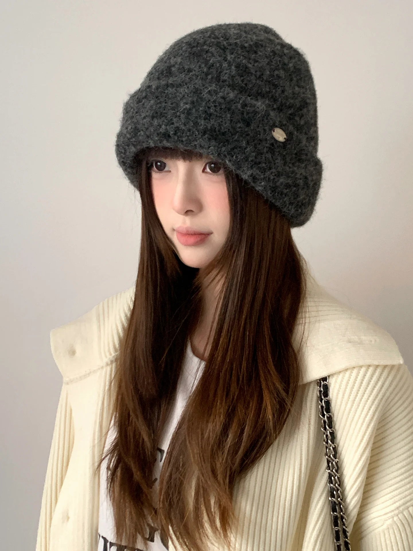 Woolen Gray Knitted Hat With A Korean Vibe Suitable For Women In Winter With A Large Head Circumference Arm And Covering Ears