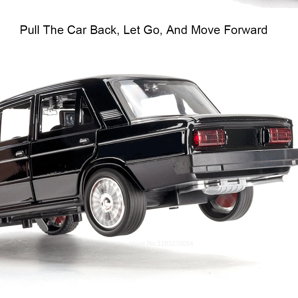 1:18 Russia LADA 2107 NIVA Alloy Diecast Models Toy Car 6 Doors Opened Sound Light Pull Back Vehice Collect Gift Children's Toys