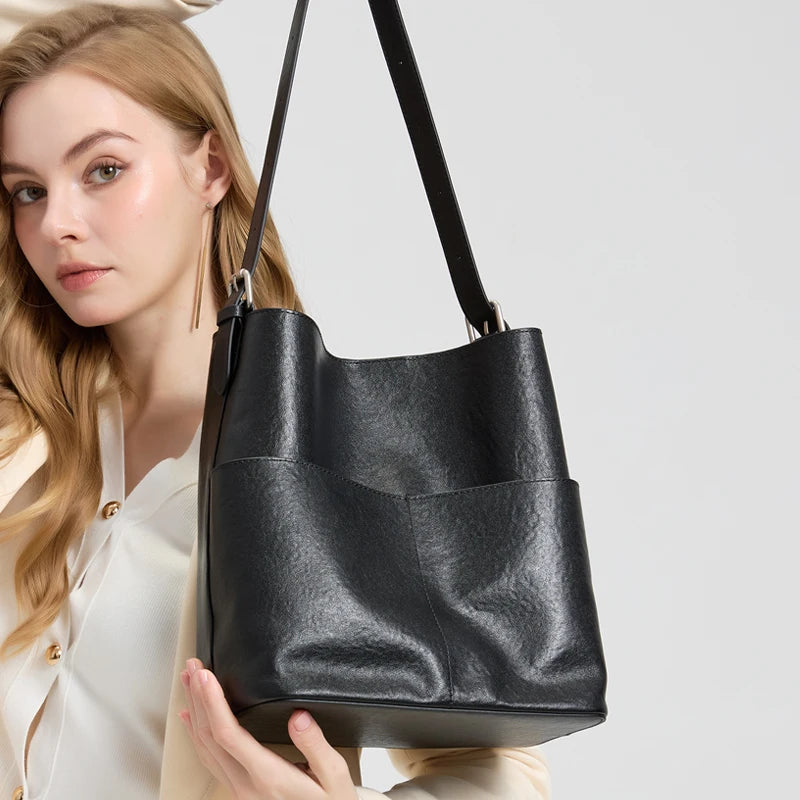 New Women's Oil Wax Cowhide Genuine Leather Bag Lady Fashion Real Cowhide Bag Female Luxury Design Retro Large Capacity Handbag