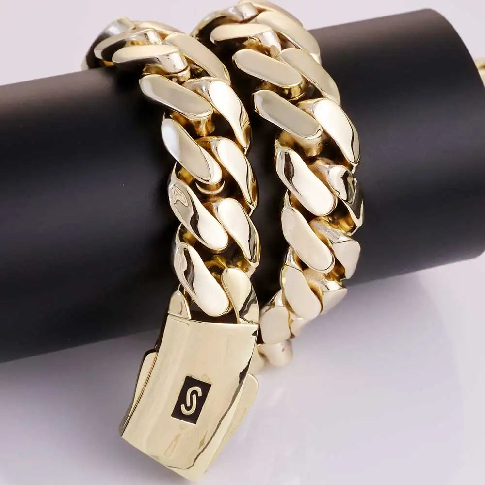 NY Fashion 14K Gold Plated 20mm Monaco Chain, Black Oil Drop Logo Clasp Necklace