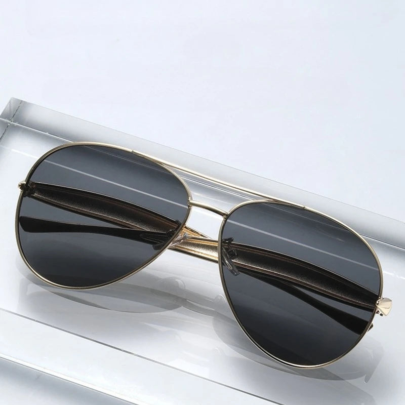 New Metal Toad Shaped Sunglasses Retro Plain Sunglasses High-end Women's Street Photography Trendy Sunglasses
