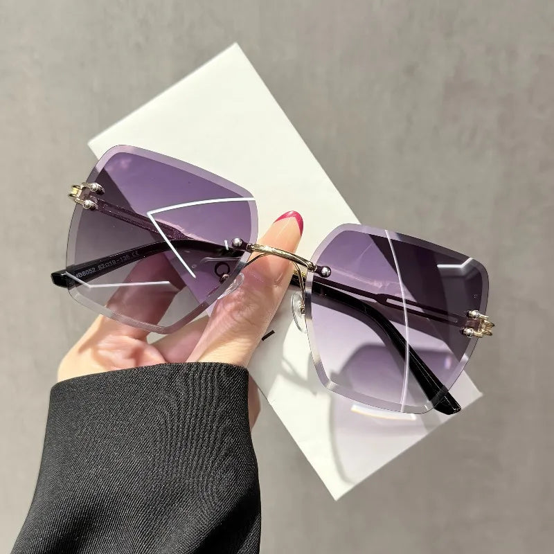 1 Pair of New Gradient Sunglasses Men's Oversized Fashion Decoration Gradient Glasses Women's Perfect Gifts for Family