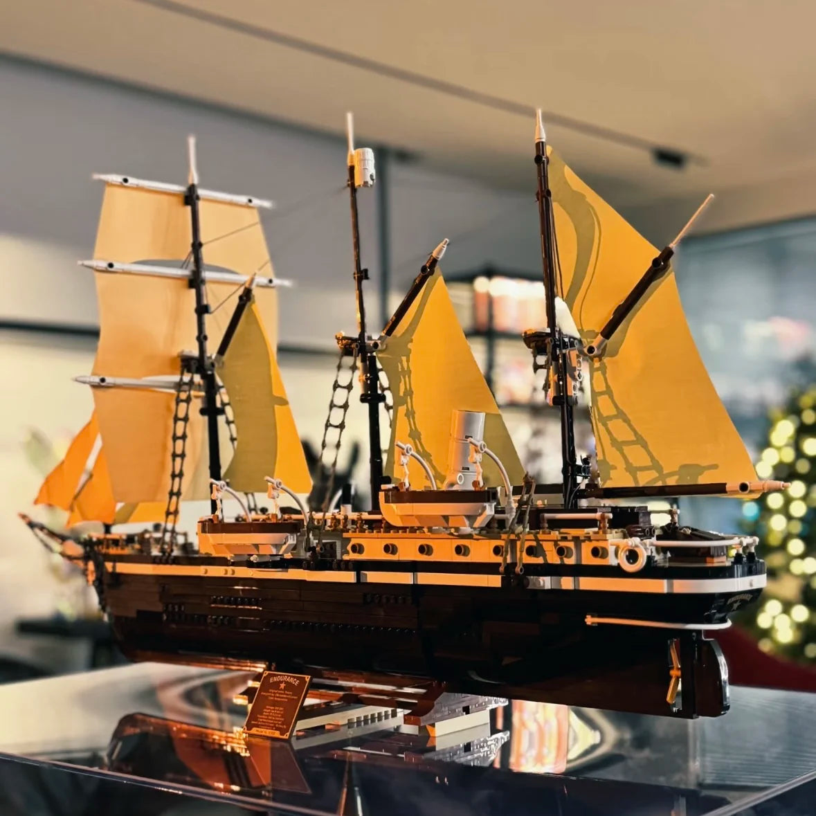 2025 The Endurance Explorer Ship Moc Building Blocks Diy Assemble Bricks Toys