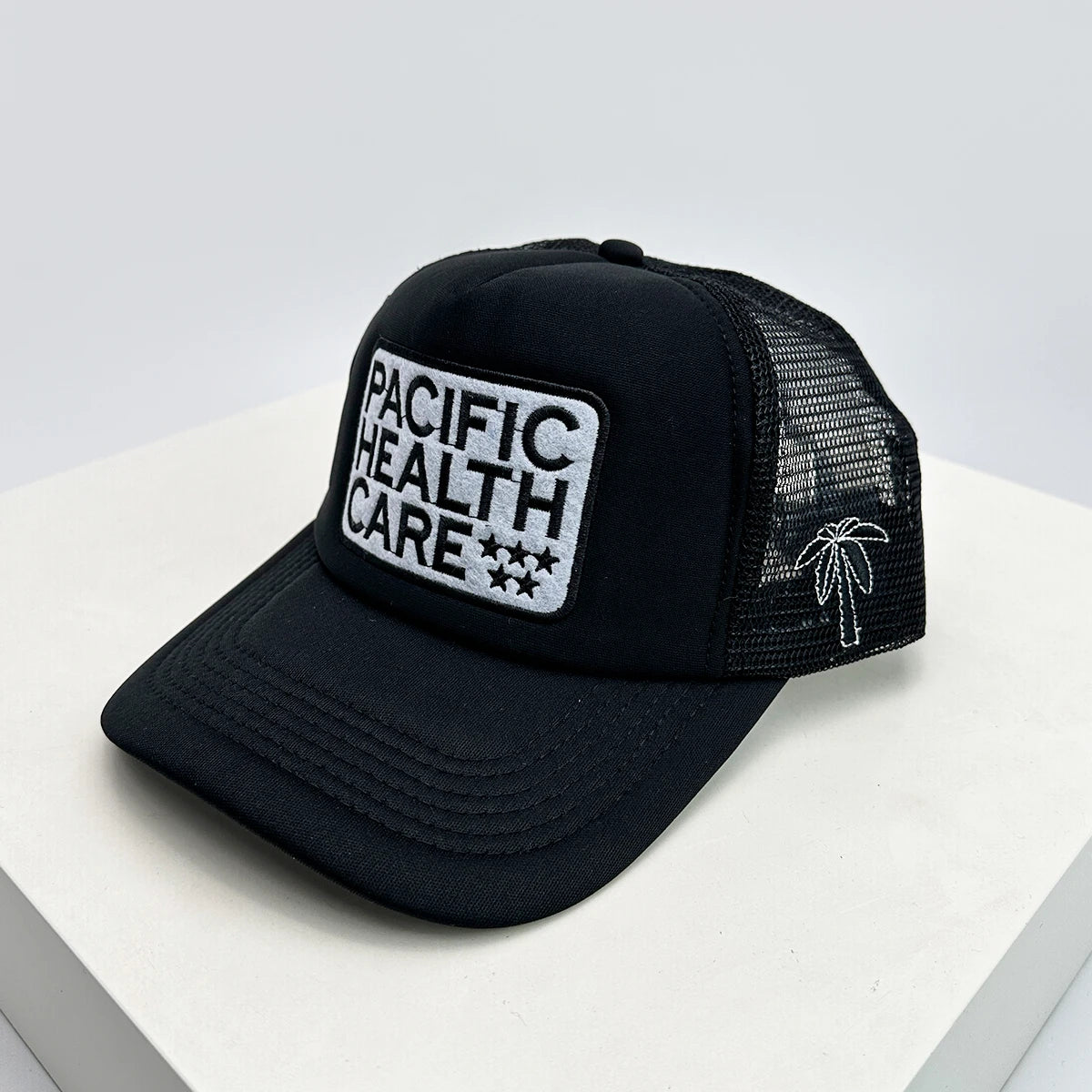 New Unisex Coconut Tree Letter Embroidery Baseball Hats Sunshade Casual Breathable Color Block Trucker Caps Versatile Fashion