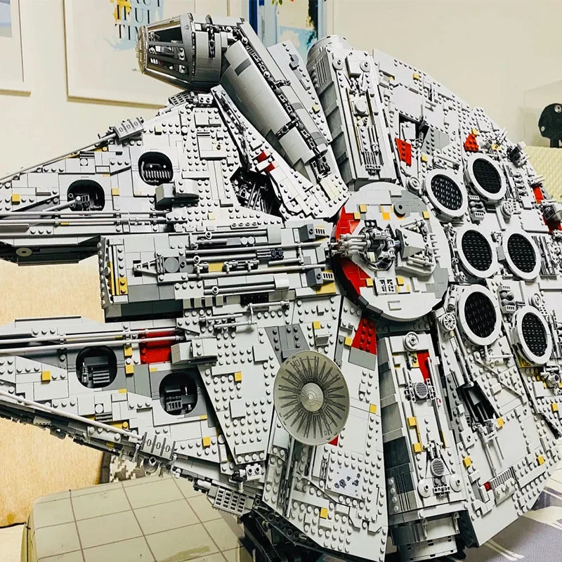 7541 Pcs The Large Millennium Ship Falcon Building Star War Blocks Bricks