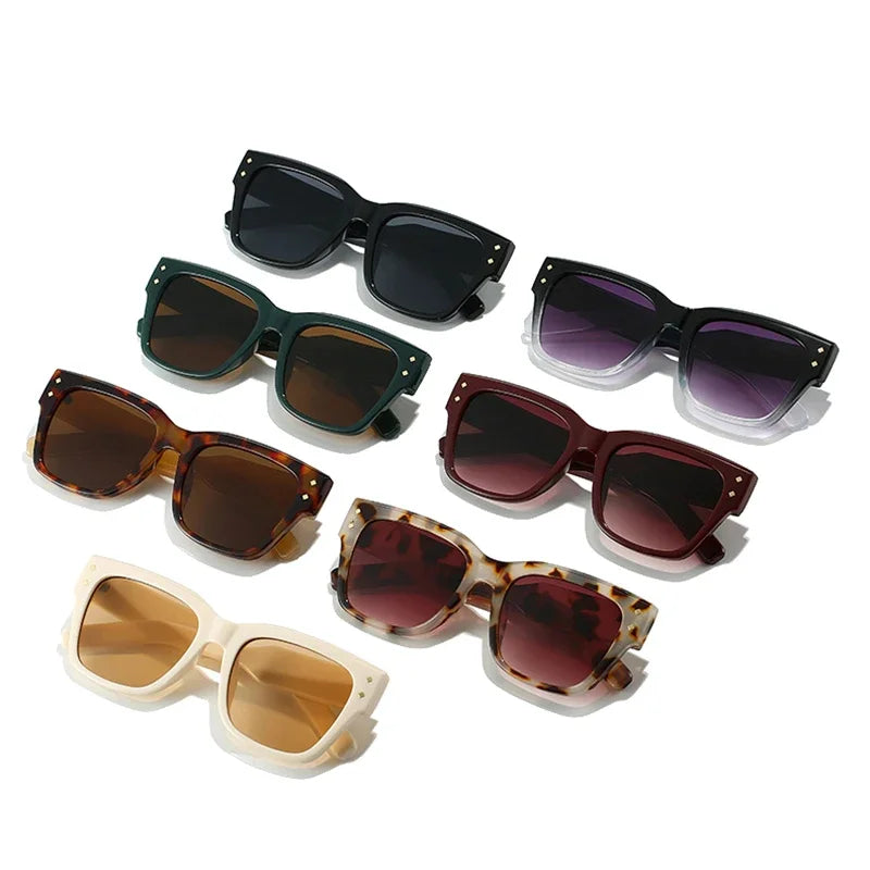 JNPCXI Vintage Rivets Square Men Sunglasses Fashion Amber Gradient Shades UV400 Women Outdoor Sun Glasses