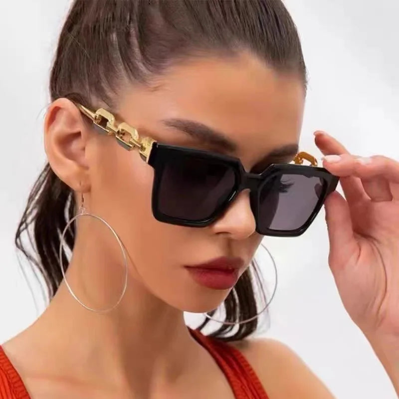 Women Classic Square Sunglasses with Star Female Vintage Luxury Glasses Fashion Hollow Chain Leg Plastic Eyewear