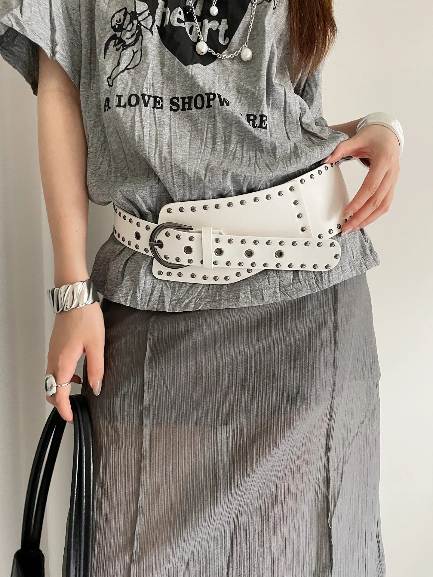 Women's Y2K Style Irregular Rivet Wide Belt Design For A Unique And Versatile Waist Cincher For Dresses