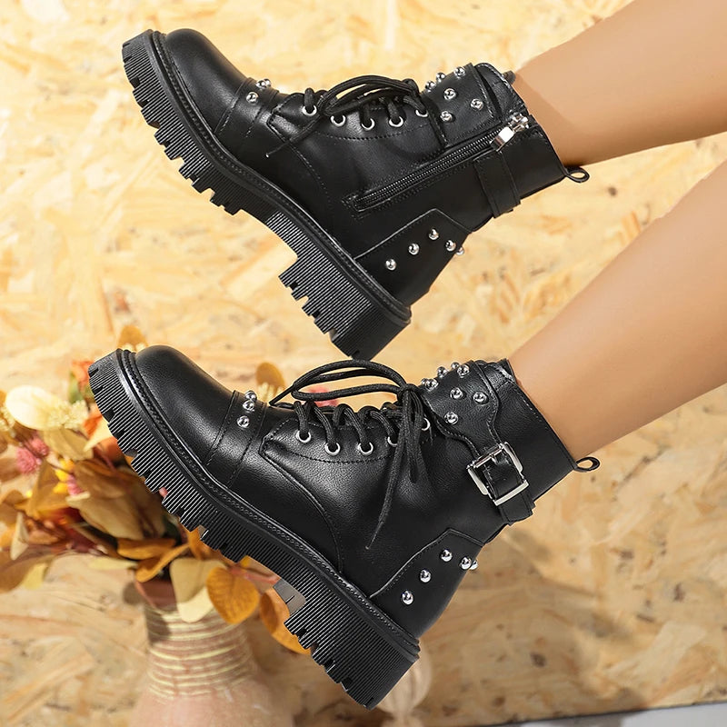 Rivets Decor Platform Ankle Boots Women Fashion Buckle Lace Up Zippers Combat Boots Woman Balck Pu Leather Motorcycle Shoes 42