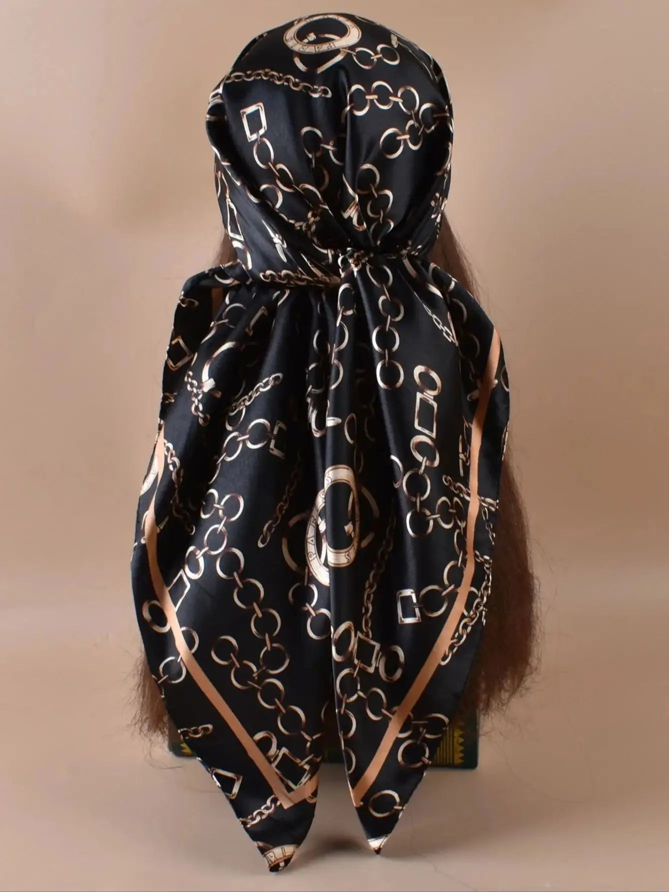1PCS Ladies Multicolor Chain Pattern Tussah Silk Square Scarf Fashionable Wrap Headscarf for Travel Evening Party