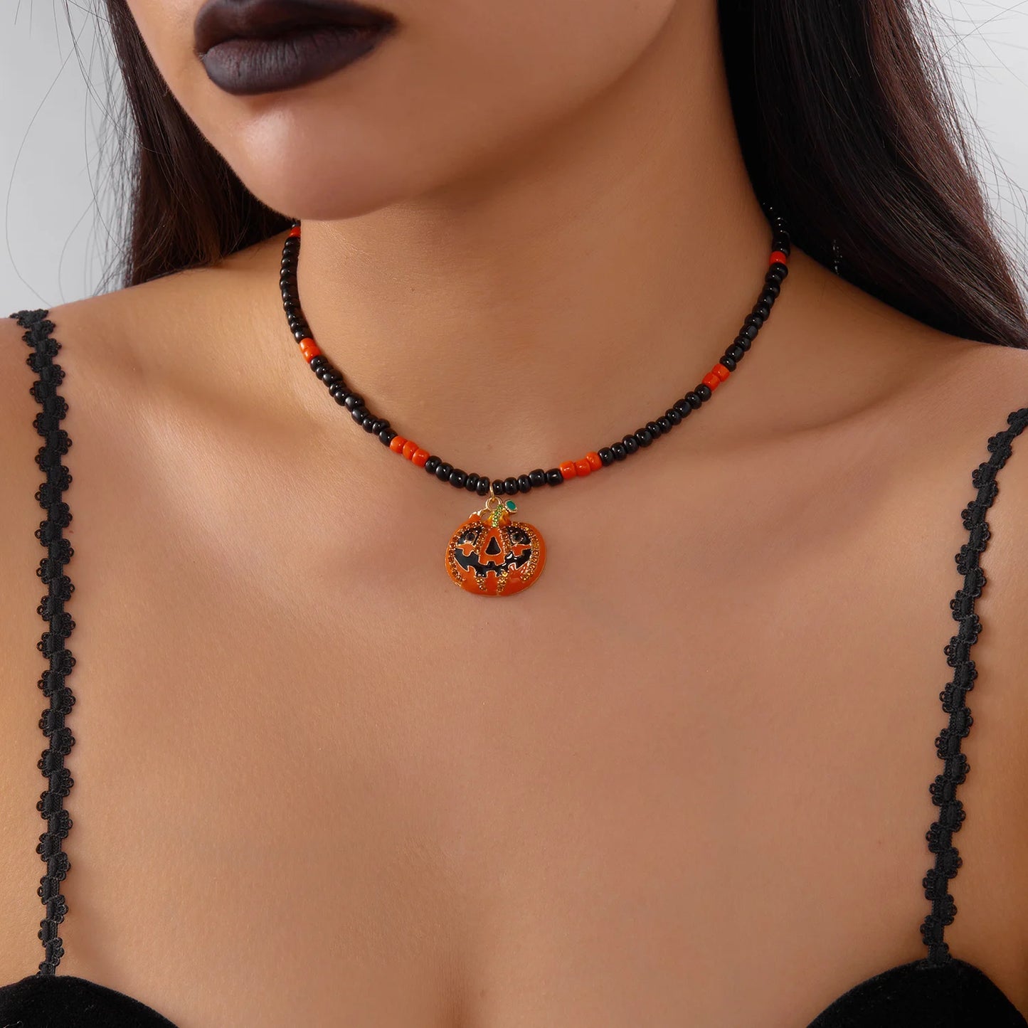 Simple Mixed Color Rice Beads Necklace for Women Gothic Dark Spider Bat Pumpkin Skull Pendant Necklace Halloween Jewelry Gift