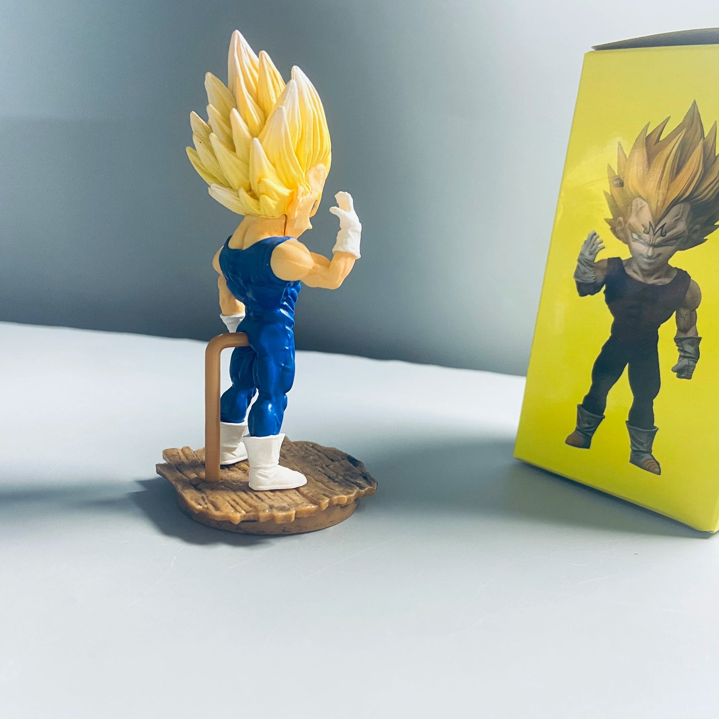 9cm Dragon Ball Z Super Saiyan Prince Vegeta Figure Standing Posture PVC Model