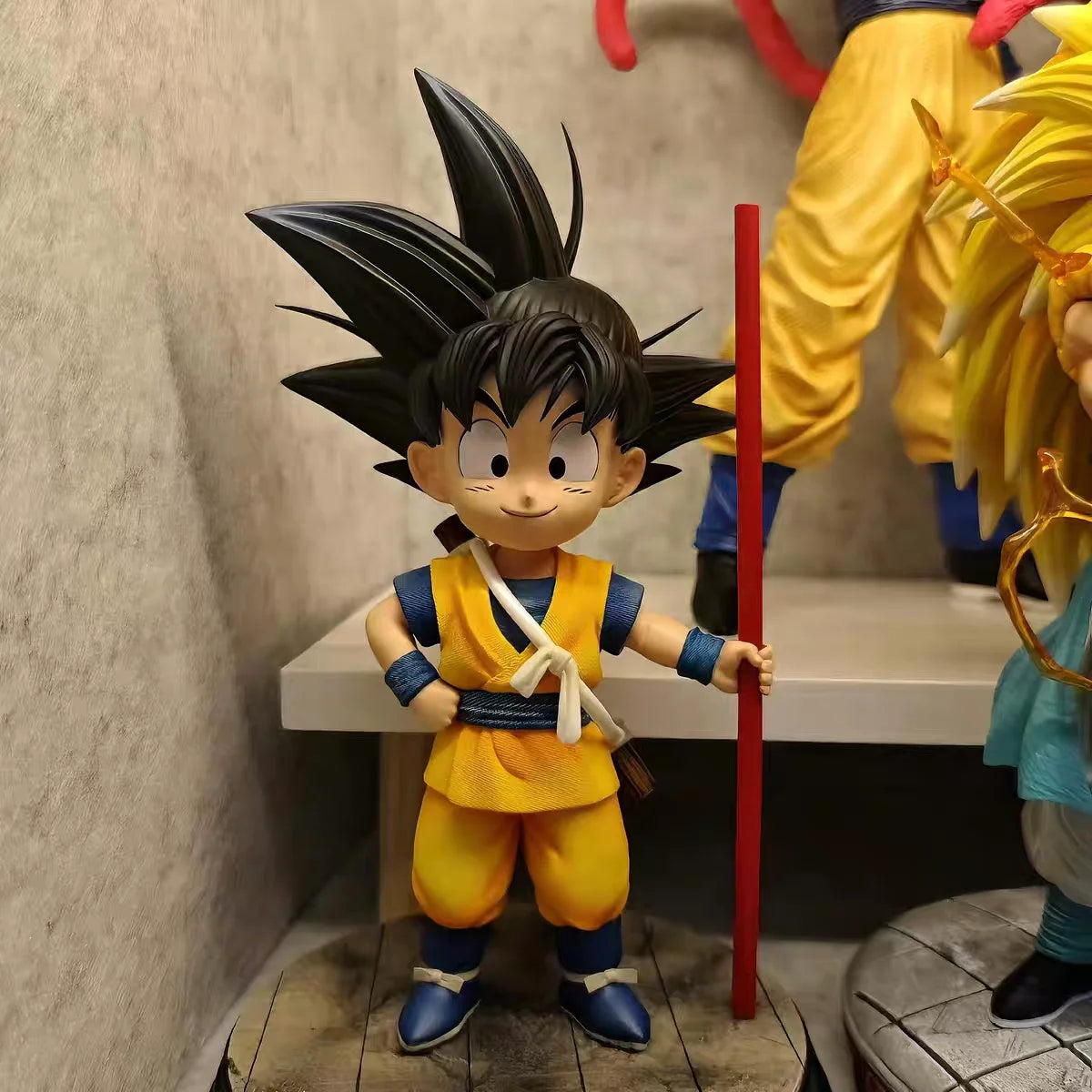 17cm - 7inch Dragon Ball Stand, Son Goku Baton Action Figures, PVC Model Statue