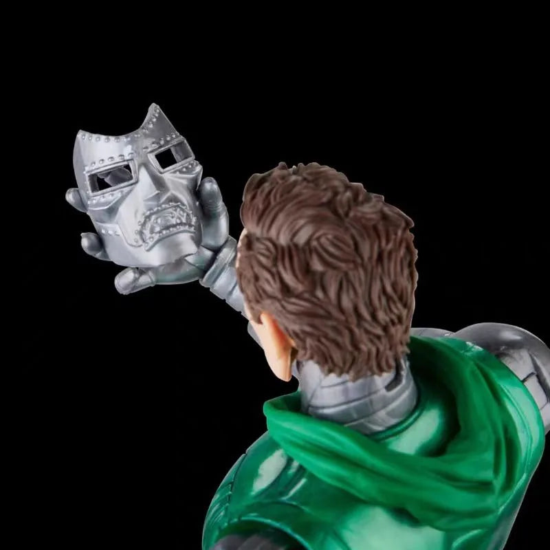 Original Hasbro Marvel Legends Series CAPTAIN MARVEL VS.DOCTOR DOOM Anime Figure Toy Collection Model
