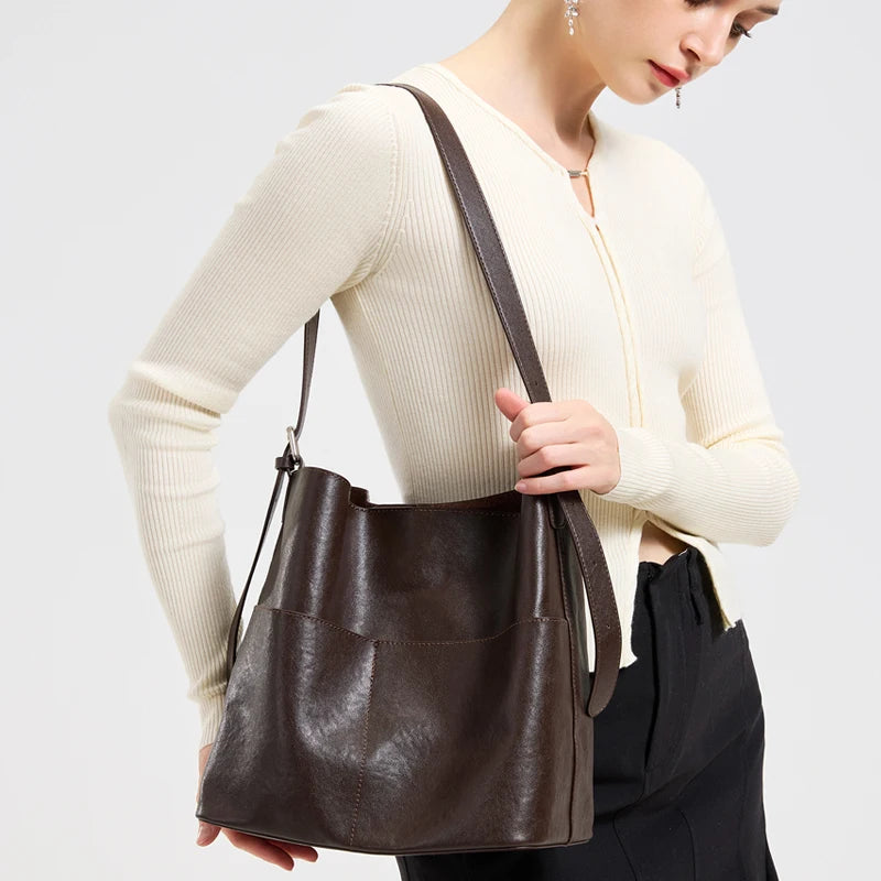 New Women's Oil Wax Cowhide Genuine Leather Bag Lady Fashion Real Cowhide Bag Female Luxury Design Retro Large Capacity Handbag