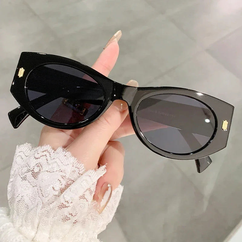 JNPCXI New Fashion Cat Eye Women Luxury Sunglasses Retro Rivets Men Gradient Shades UV400 Sun Glasses