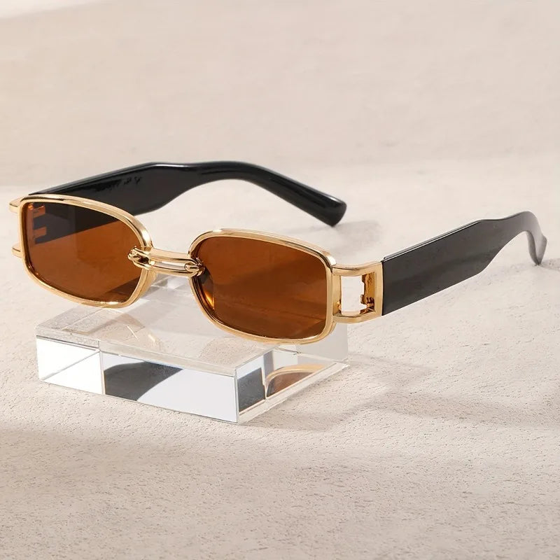 1 Pair of Square Retro Casual Glasses for Men And Women Personalized Decorative Glasses Party Catwalk Glasses