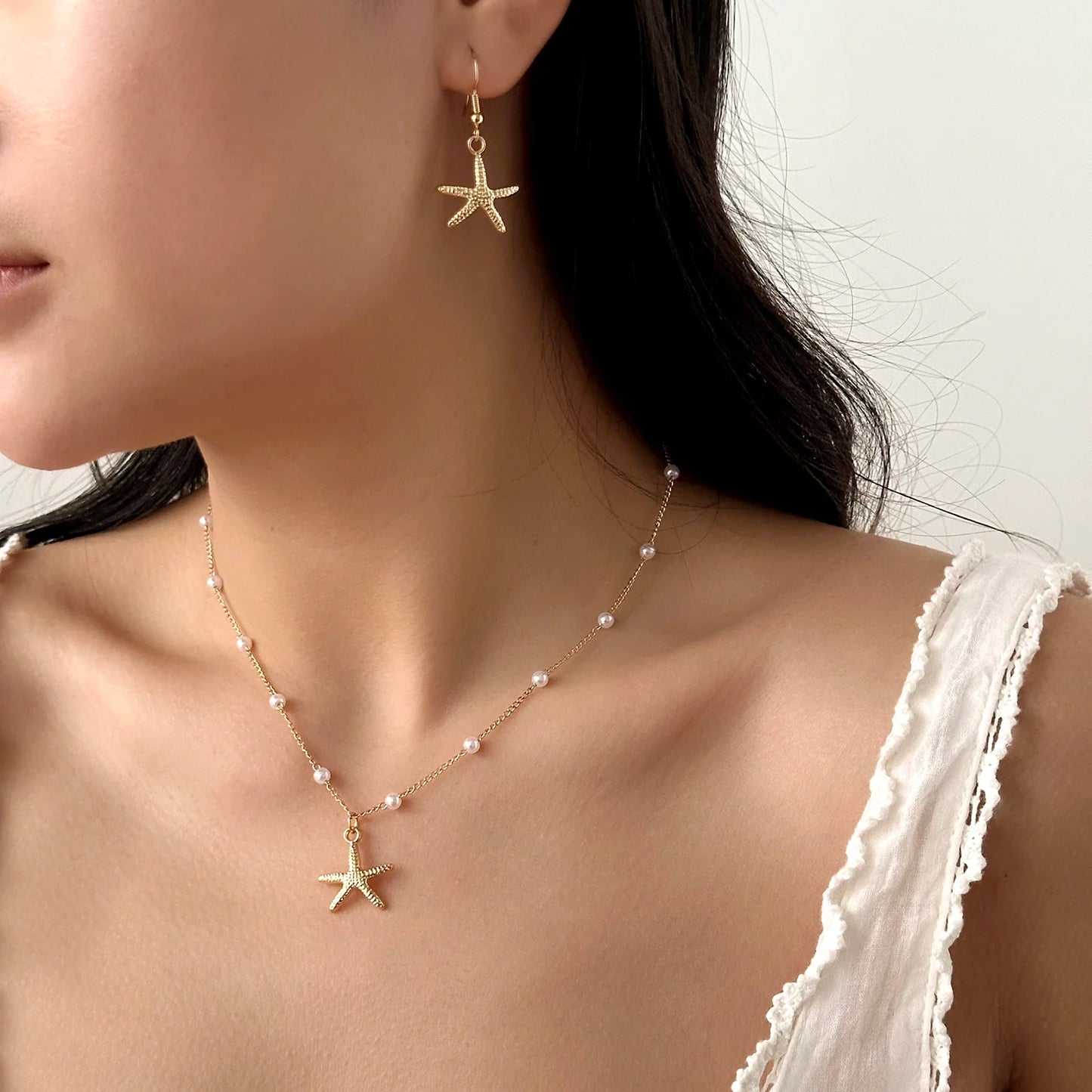2Pcs Bohemian Shell Starfish Pendant Necklace For Women Conch Seashell Gold Color Metal Chain Choker Summer Beach Party Jewelry