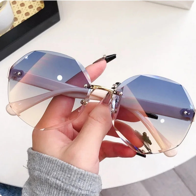 Gradient Lens Eyeglasse Outdoor UV Protective Shades Eyeglasses for Women Men Colorful Sunglasses