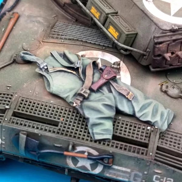Fine 1/35 Model Scenario Making Small Ornaments for US Military Tanks, Scenario Equipment, Clothing Accumulation