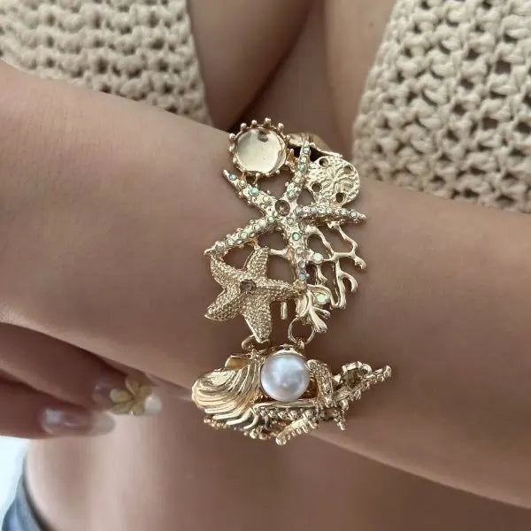 Exaggerated Metal Starfish Shell Pearl Necklace for Women Summer Ocean Coral Scallop Pendant Necklace Boho Beach Jewelry Gift