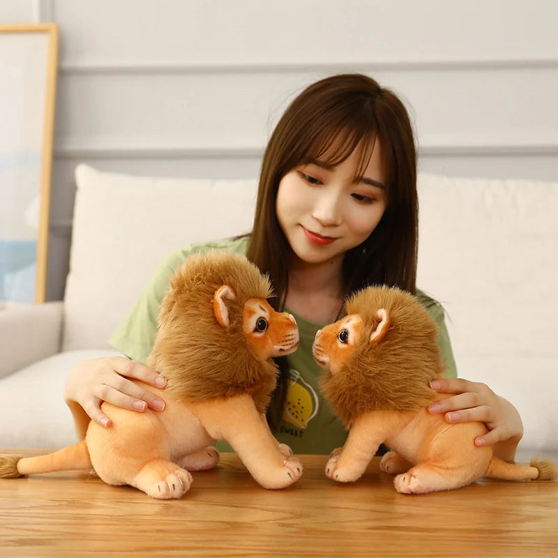 23/28cm Simulation Male Lion Plush Toys Lifelike Panthera Leo Stuffed Dolls Cute King of Grassland Room Decor Kids Birthday Gift