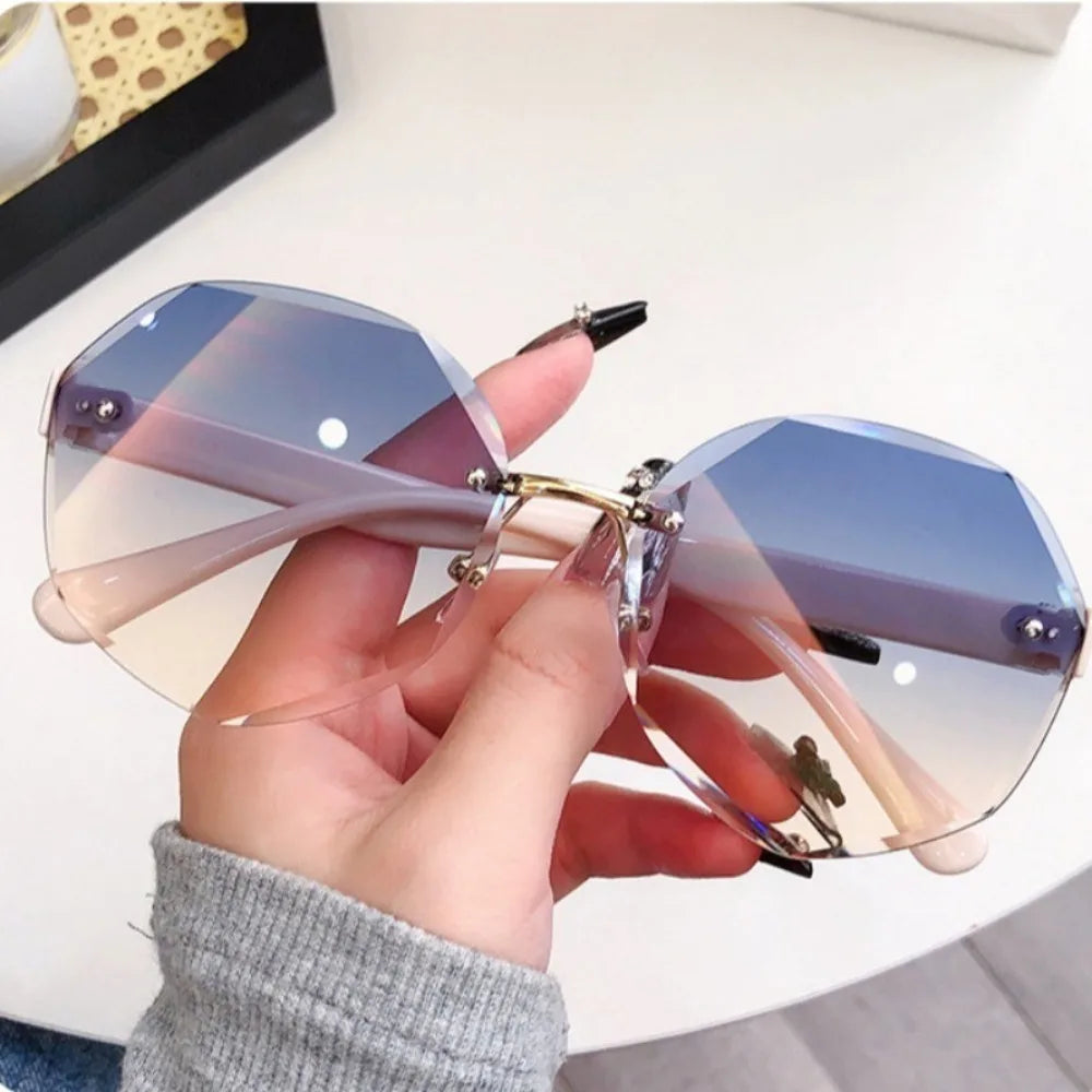 Gradient Lens Eyeglasse Outdoor UV Protective Shades Eyeglasses for Women Men Colorful Sunglasses