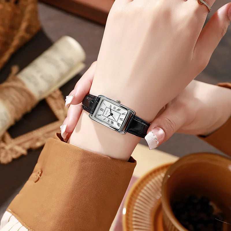 Silver Rectangular Rectangular Women Small Watch Roman Numerals Premium PU Strap Black Women's Exquisite Wristwatch Relogio