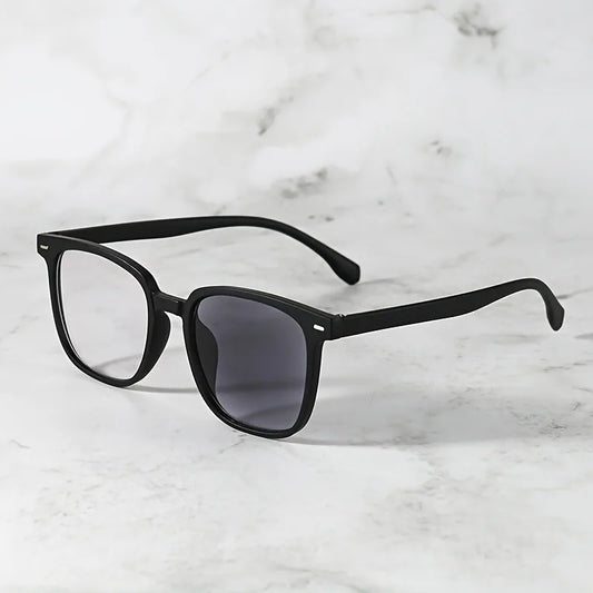 Fashionable Photochromic Flat Lens Glasses for Men and Women Ideal for Beach Parties and Travel Casual Wear