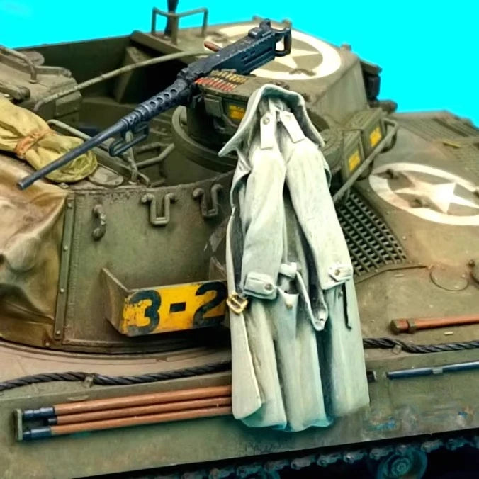 Fine 1/35 Model Scenario Making Small Ornaments for US Military Tanks, Scenario Equipment, Clothing Accumulation
